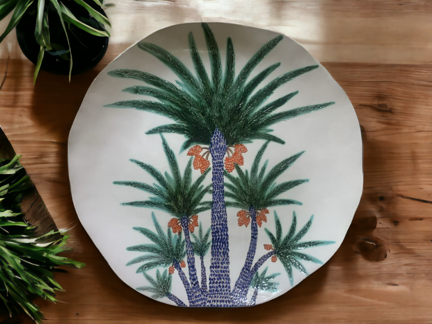 Oasis Home Decor Collection - Palm round plate