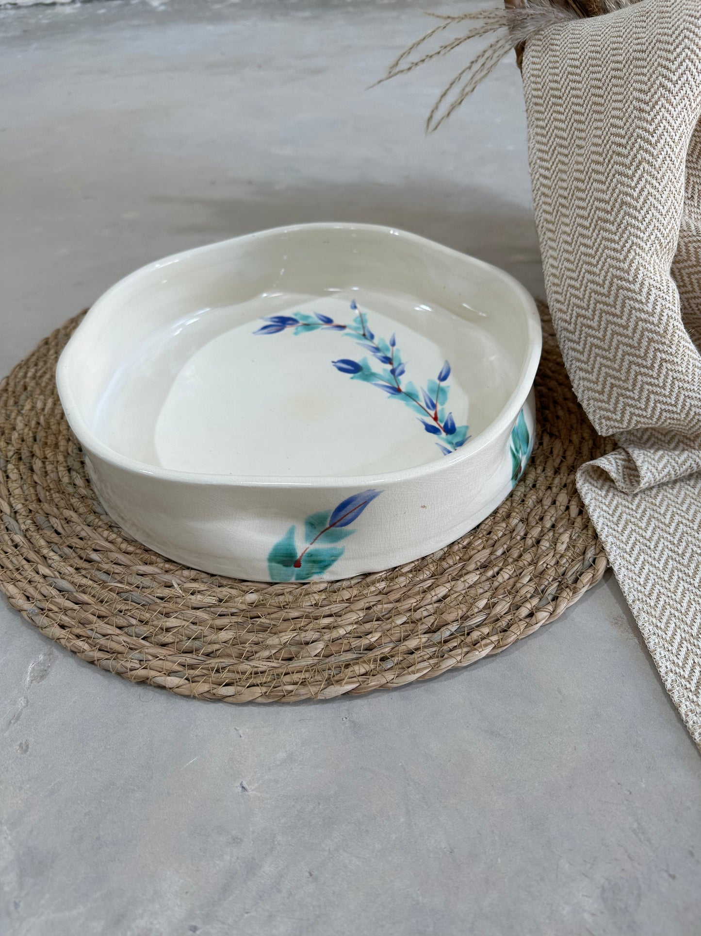 Oasis Tableware Collection - Bowl Round flat with green & blue leaves