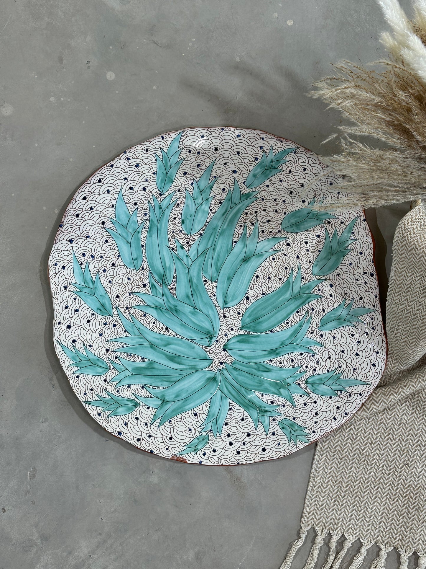 Oasis Home Decor Collection - Green Lillies Plate