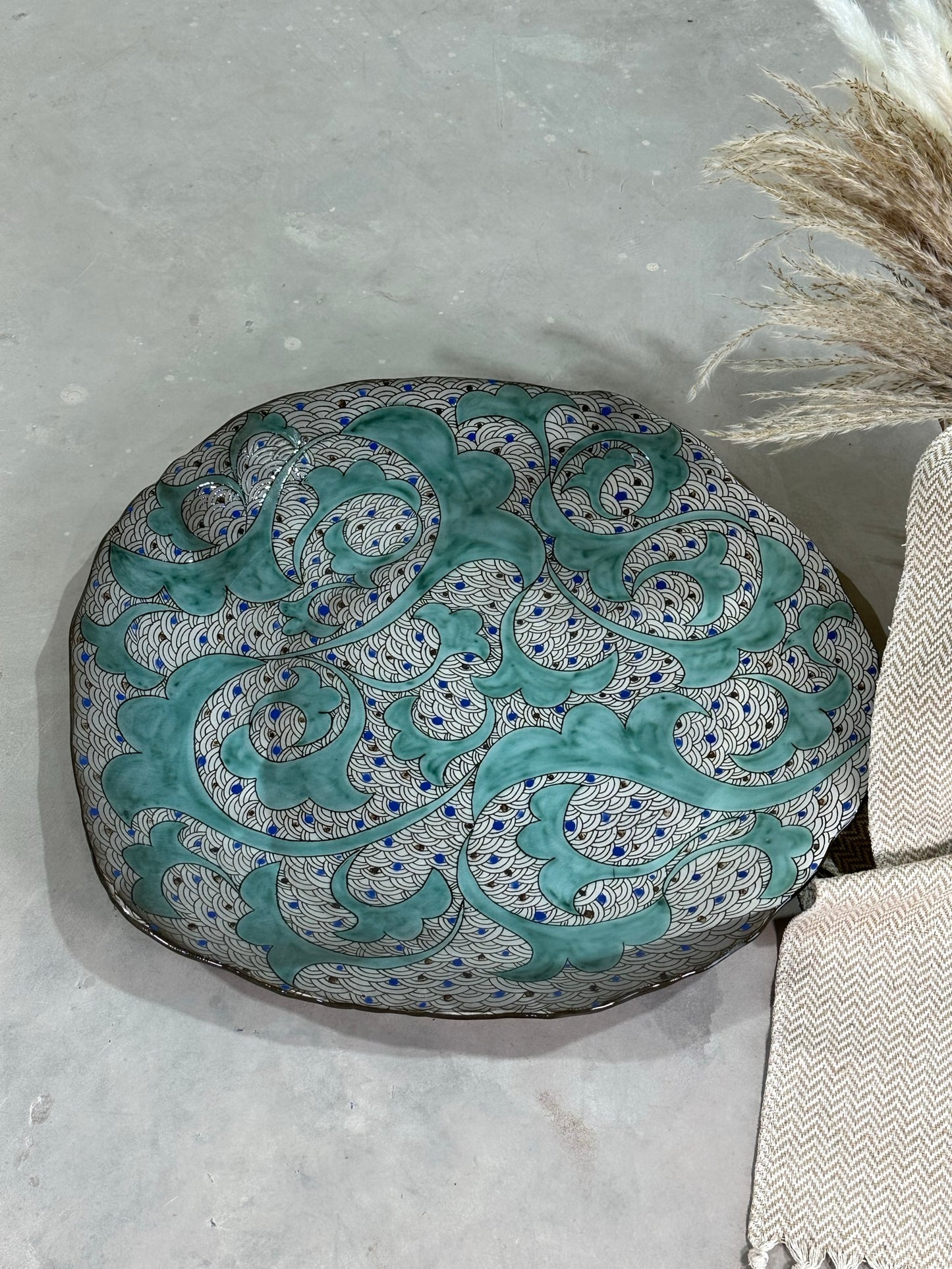 Oasis Home Decor Collection - Green Lillies Plate