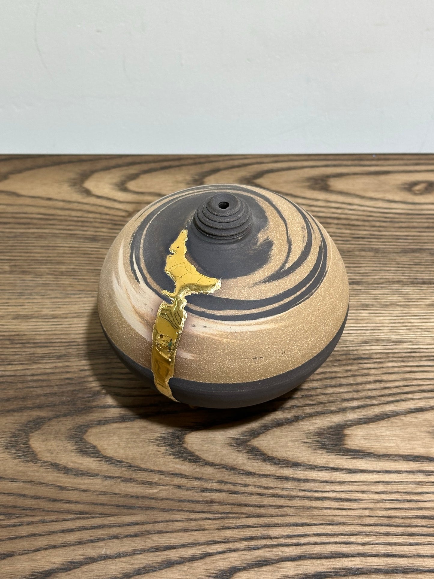Desert Home Decor Collection - Golden Mist Round Vase