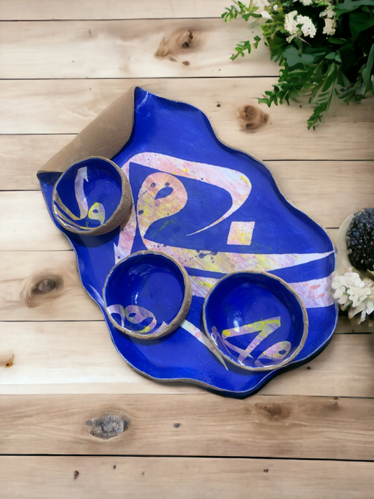 Kalimat Calligraphy Blue cheese platter & bowls