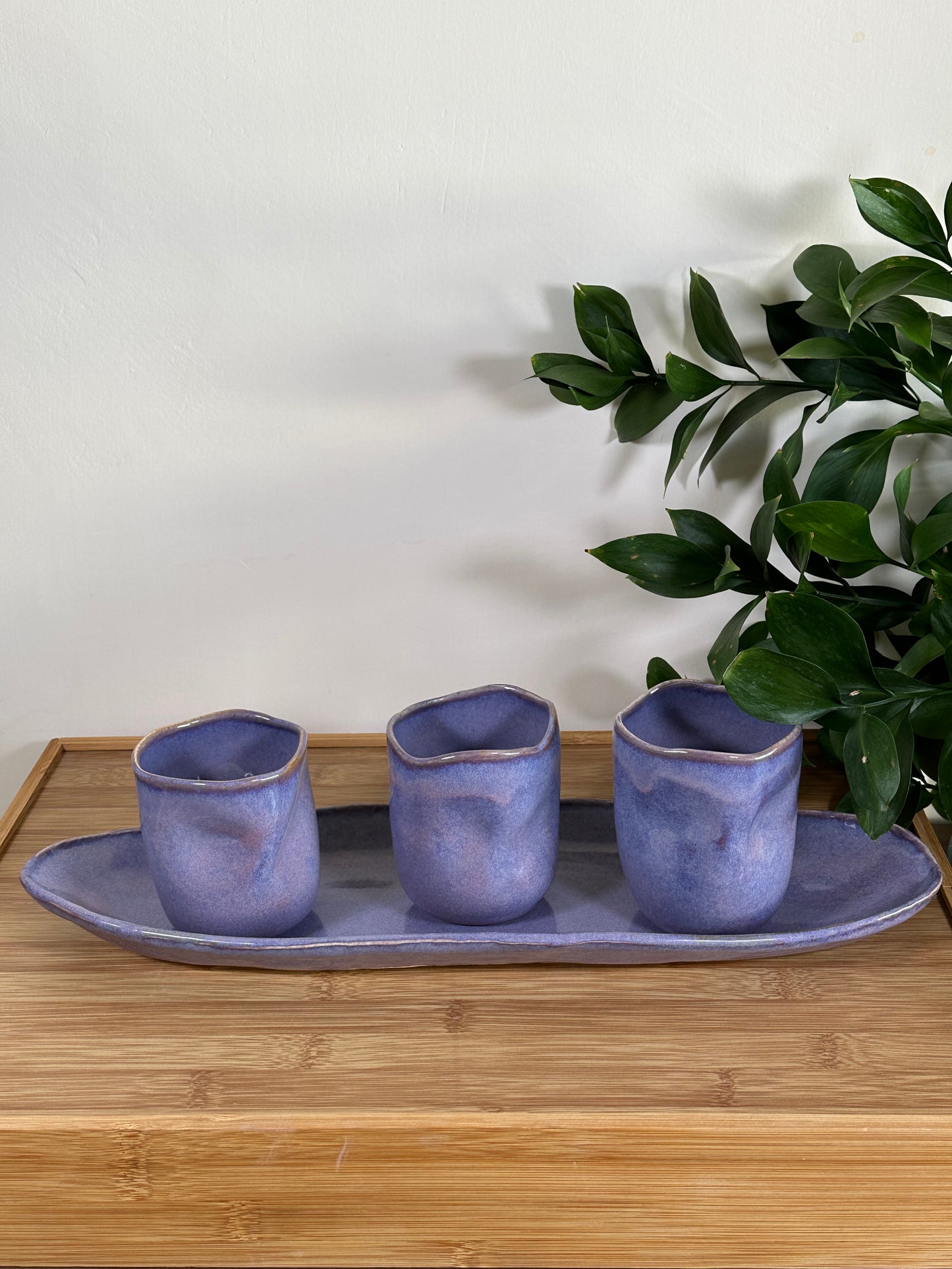 Meadows Tableware Collection - Mauve Long Plate & Cups